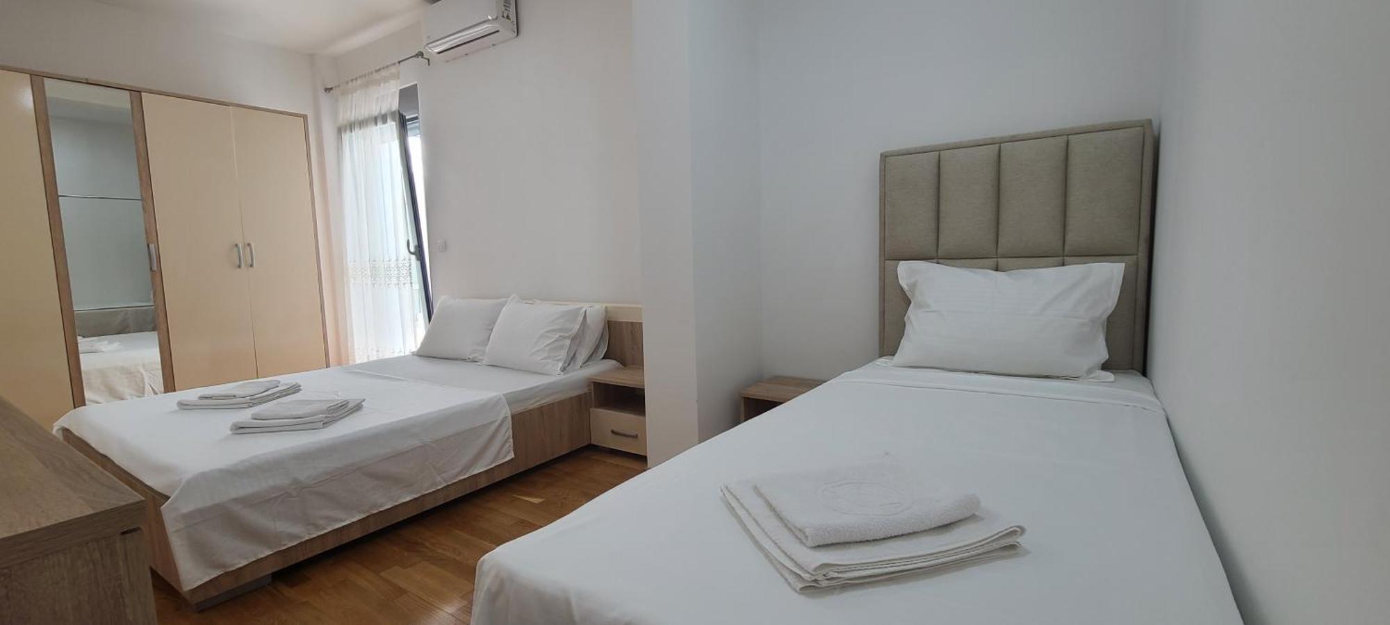 Ambassador & Ambassador Lux Apartments Ulcinj Room photo
