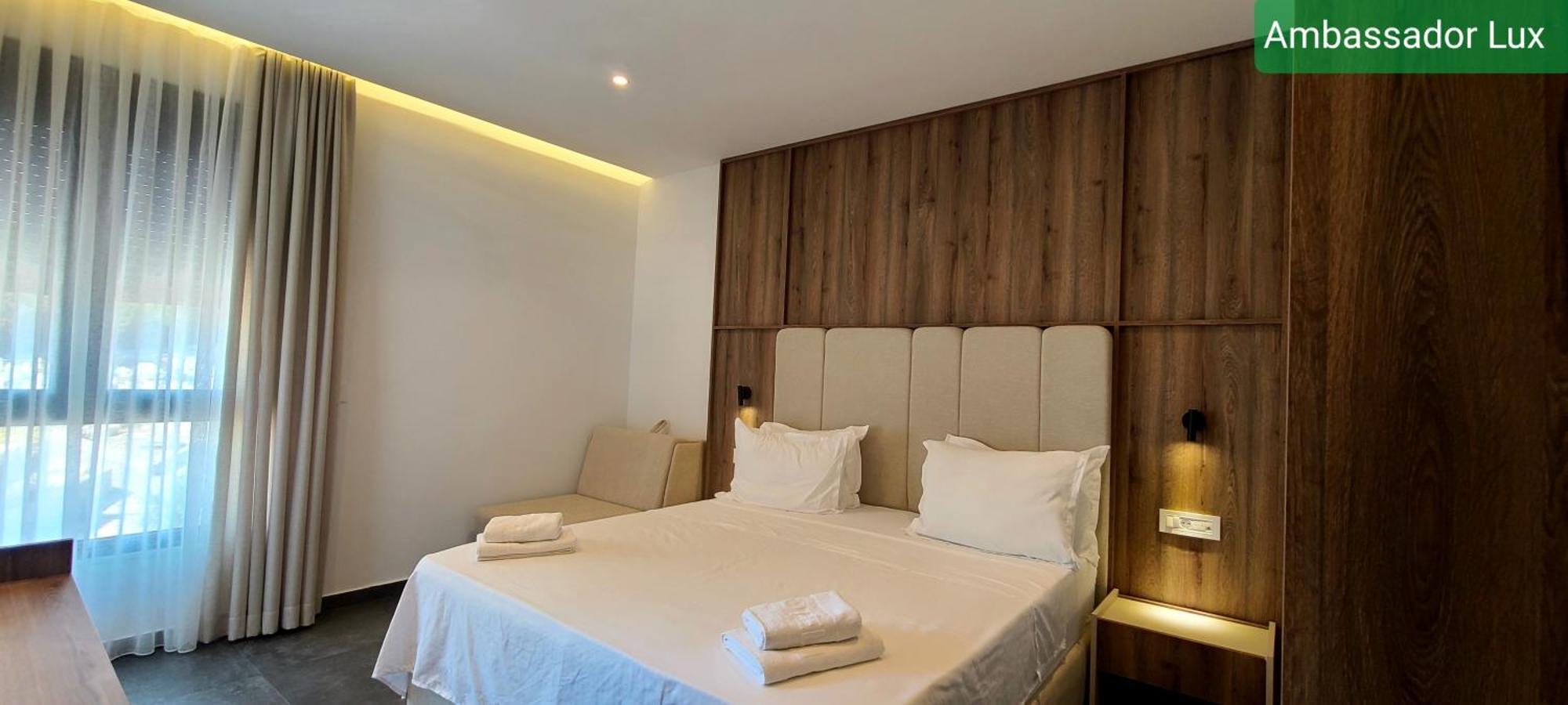 Ambassador & Ambassador Lux Apartments Ulcinj Room photo