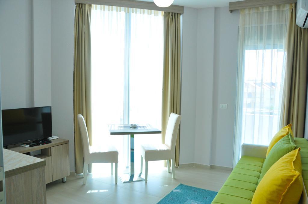 Ambassador & Ambassador Lux Apartments Ulcinj Exterior photo